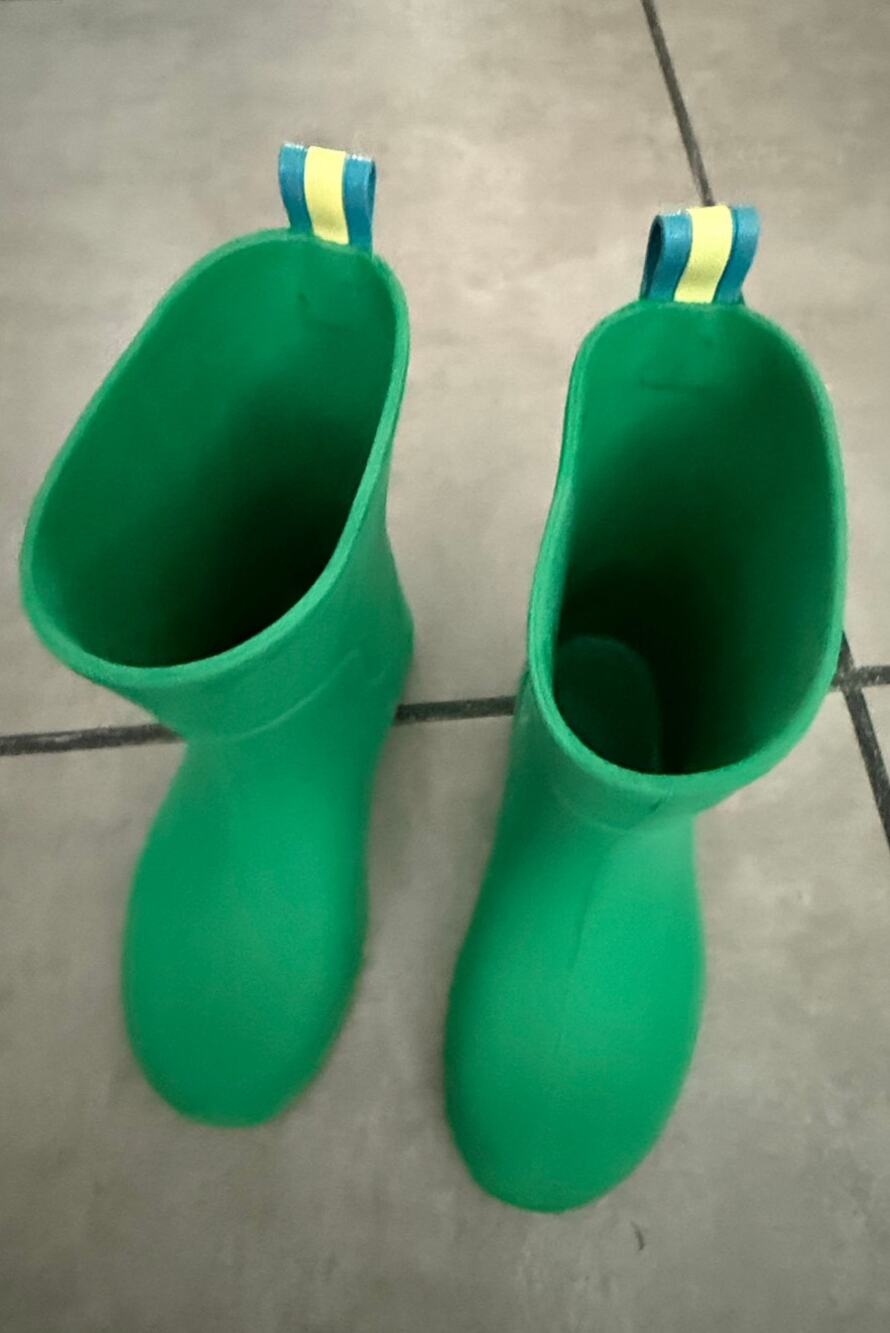 Totes Toddler Rain Boots size 9-10 Green waterproof Rubber boots Unisex EUCipe